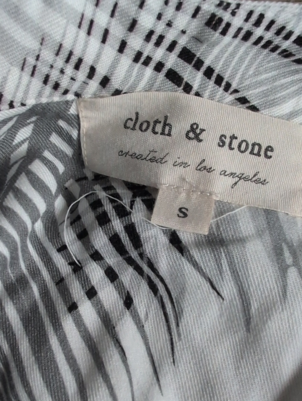 cloth & stone Gray and White Palm-Print Raw Edge Sleeveless Shirt Dress Small - Picture 8 of 11